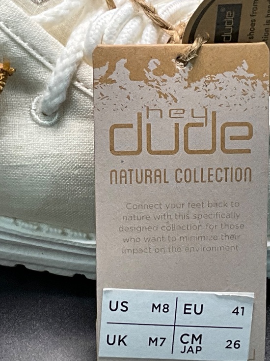 Hey Dude Natural Edition. Wally Break Stitch in Natural White. US Men’s 8/W10